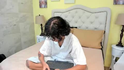 ibratxandy online show from December 2025 07:08:02 PM