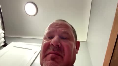 Snapshot of icanmakeyousquirt69 chatting on April 2026 06:46:01 PM icanmakeyousquirt69 online show from April 2026 06:46:01 PM