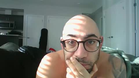 Snapshot of icecreammanx chatting on December 2025 08:15:02 PM icecreammanx online show from December 2025 08:15:02 PM