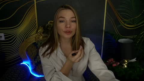 Snapshot of icedanielles chatting on December 2024 02:53:01 PM Danielle online show from December 2024 02:53:01 PM