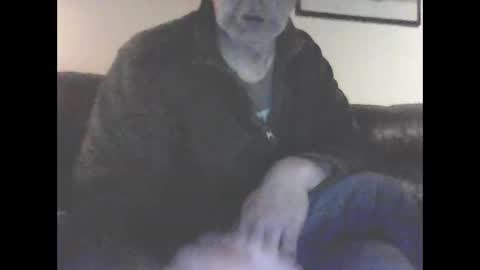 icemandude online show from April 2026 09:45:01 PM