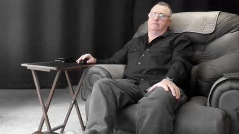 Christopher online show from October 2025 11:06:02 PM