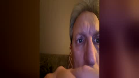 Snapshot of icums4u chatting on June 2026 09:32:02 PM icums4u online show from June 2026 09:32:02 PM