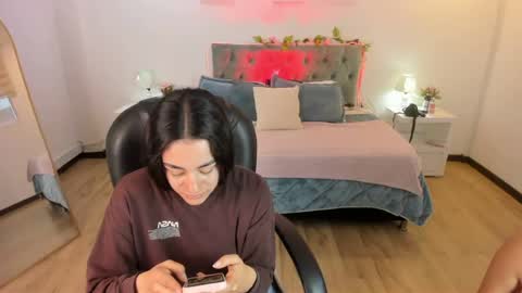 Icy online show from June 2026 12:03:02 PM