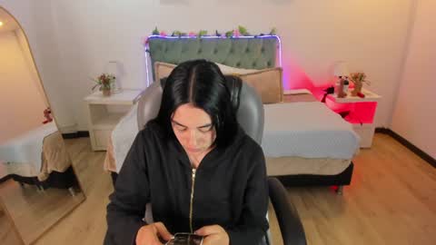 Icy online show from July 2026 11:39:02 AM