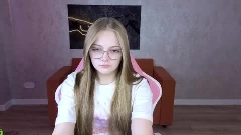 IdaRowe online show from June 2026 01:12:02 AM