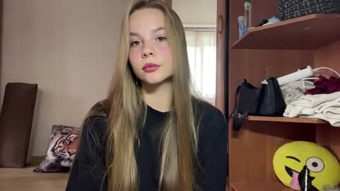 Snapshot of ieshacaddy chatting on July 2026 10:35:01 AM Katerina online show from July 2026 10:35:01 AM