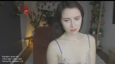 Snapshot of ifyouleave chatting on November 2025 10:08:02 AM Belle online show from November 2025 10:08:02 AM