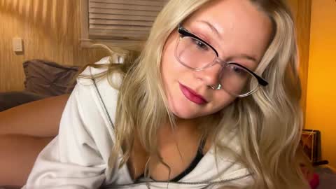 cassie online show from January 2025 04:02:01 AM