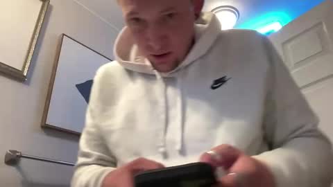 iknowuslut online show from April 2026 07:47:02 AM