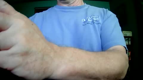 Snapshot of il_undercover chatting on May 2026 11:37:01 AM il_undercover online show from May 2026 11:37:01 AM