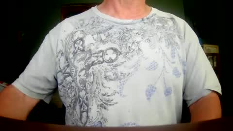 Snapshot of il_undercover chatting on June 2026 10:28:02 AM il_undercover online show from June 2026 10:28:02 AM
