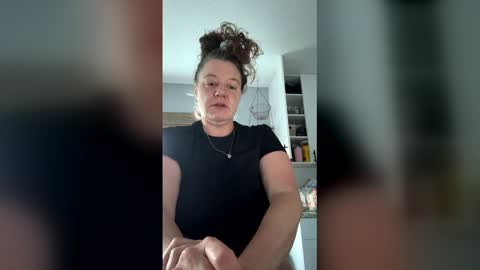 Snapshot of ilanamumma chatting on May 2026 11:41:02 AM ilanamumma online show from May 2026 11:41:02 AM