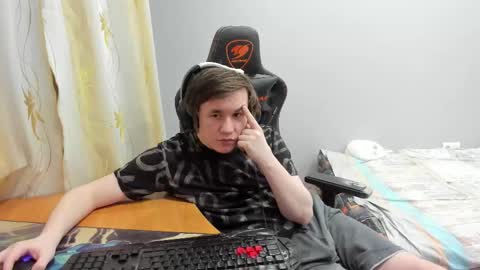 iliaskris online show from March 2026 08:14:01 PM