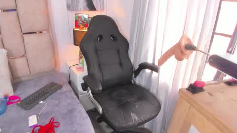 ILY   online show from December 2024 05:22:02 PM