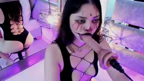 Snapshot of iliy_ chatting on June 2026 03:23:02 AM ILY online show from June 2026 03:23:02 AM