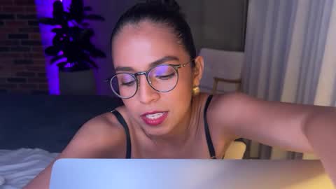 Kloe online show from February 2025 02:06:02 AM