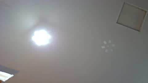 illcomunicate69 online show from October 2025 03:18:01 AM