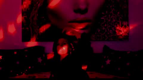 Snapshot of illegalbeauty87 chatting on May 2026 11:45:02 PM Ingrid or more easier...Miss GoDDess Mistress online show from May 2026 11:45:02 PM