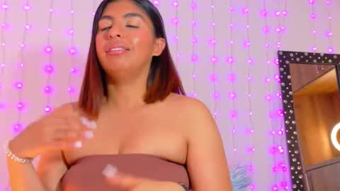 im_anna_ online show from January 2026 09:57:01 PM