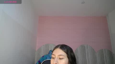 Anny online show from November 2025 12:38:02 PM