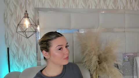 DAHLIA online show from December 2025 09:24:02 PM