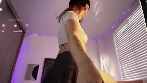 Eli  online show from December 2025 08:39:01 PM