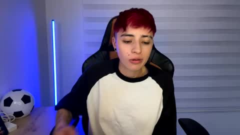 Laia online show from December 2024 05:59:02 AM