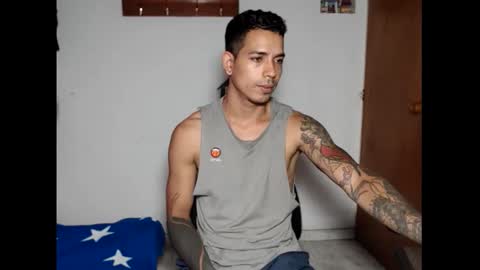 im_taylor24 online show from November 2025 06:46:02 PM