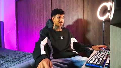 Snapshot of im_usuga chatting on March 2026 04:51:01 AM im_usuga online show from March 2026 04:51:01 AM