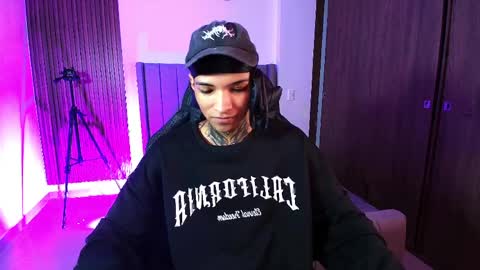 Snapshot of im_usuga chatting on April 2026 12:27:01 PM im_usuga online show from April 2026 12:27:01 PM