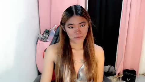 im_yourfairyannaxx online show from April 2026 07:10:01 PM