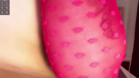 Snapshot of im_yours_01 chatting on March 2025 09:44:01 AM daniella online show from March 2025 09:44:01 AM