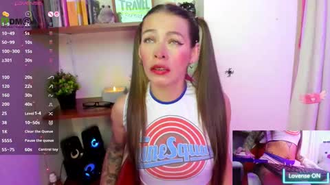 Lisa Hyga online show from October 2025 10:32:02 PM