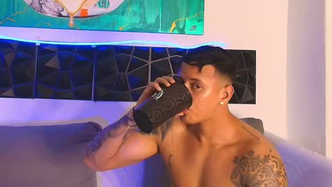 imconor online show from March 2025 04:35:02 AM