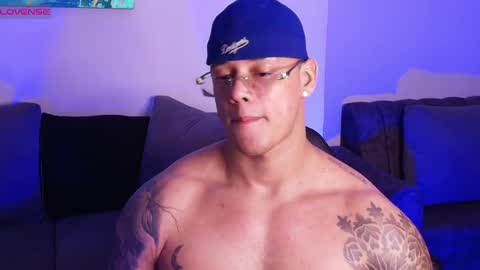 Snapshot of imconor chatting on May 2026 10:50:03 PM imconor online show from May 2026 10:50:03 PM