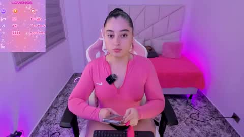  independient model online show from November 2025 11:32:02 PM