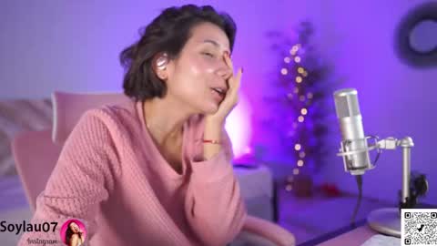 imjess_ online show from November 2025 07:08:02 AM