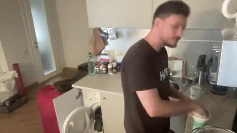 imnotall online show from September 2025 08:05:02 AM