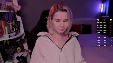 Mia online show from February 2026 07:35:02 AM