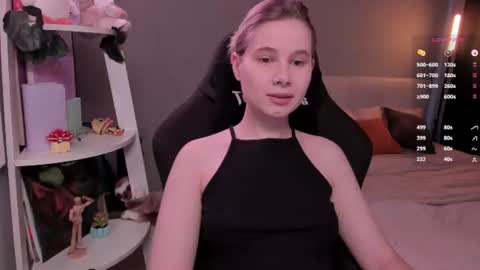 Snapshot of imnotmia chatting on July 2026 10:45:01 AM Mia online show from July 2026 10:45:01 AM