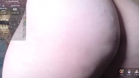 Karen  online show from November 2025 07:24:01 PM