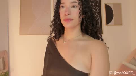 Sara online show from October 2025 01:13:02 AM