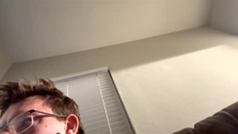 imshyguy32111 online show from December 2025 08:08:02 AM