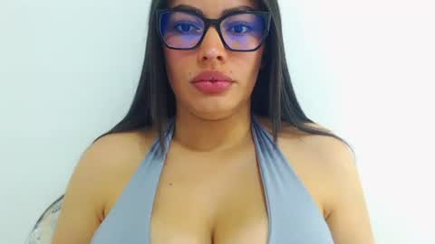 Snapshot of imsweetlips chatting on April 2026 07:33:02 PM imsweetlips online show from April 2026 07:33:02 PM