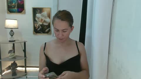 Snapshot of imyourcottoncandy chatting on February 2025 09:56:01 AM kc online show from February 2025 09:56:01 AM