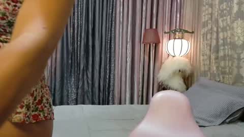 yourBabyKESIAH online show from November 2025 06:06:02 PM