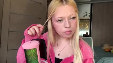 Lola online show from March 2026 10:23:02 AM