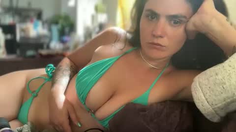 InBedWithLexi online show from April 2026 06:23:01 PM