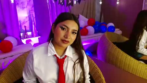 Snapshot of incredible_foxxy chatting on July 2026 03:56:02 AM incredible_foxxy online show from July 2026 03:56:02 AM